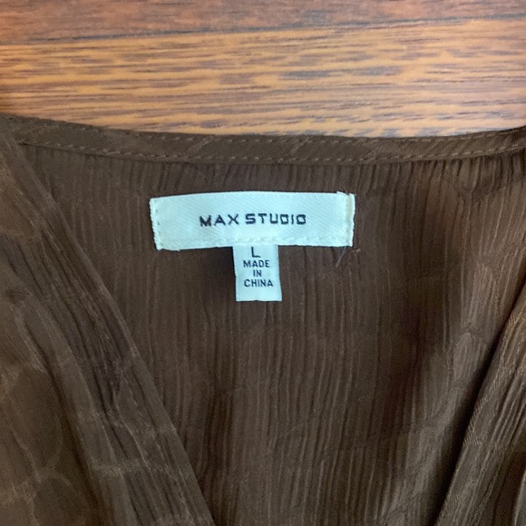 Max Studio blouse - Picture 3 of 4